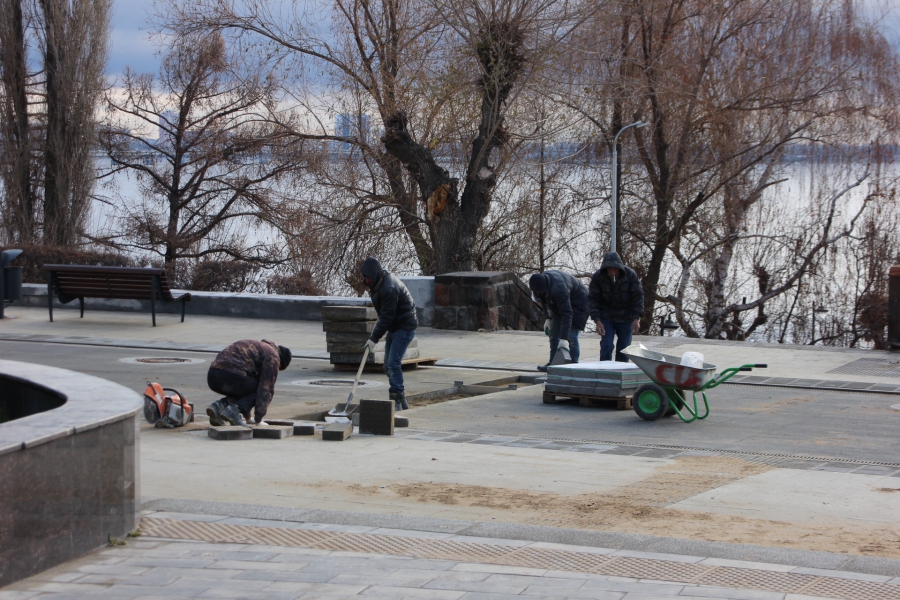 В Саратове вновь сорваны сроки реконструкции набережной и фонтана «Одуванчик»