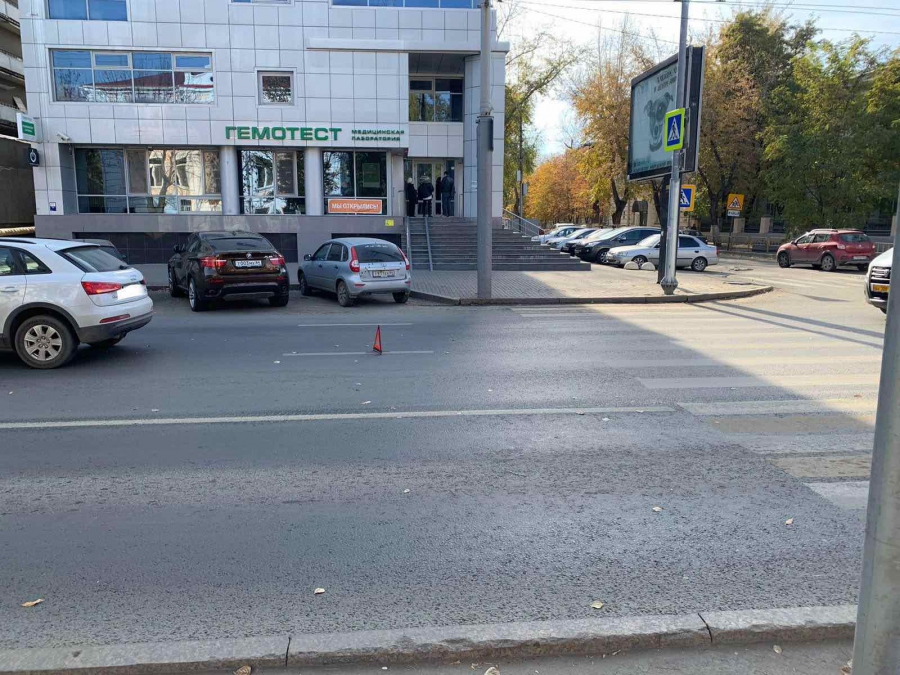 Женщина на кроссовере «Ауди» насмерть сбила пенсионерку. Полиция ищет очевидцев