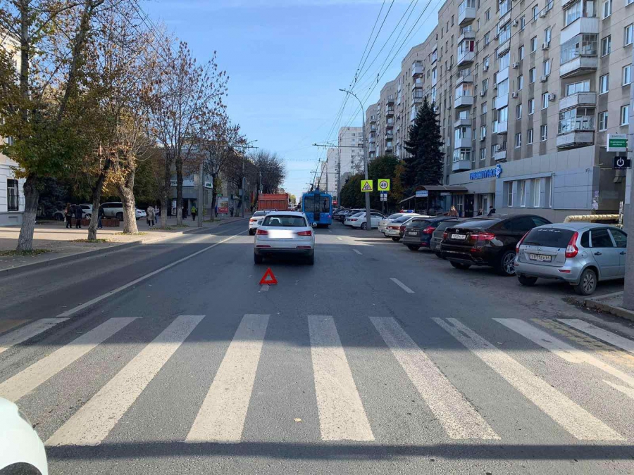 Женщина на кроссовере «Ауди» насмерть сбила пенсионерку. Полиция ищет очевидцев