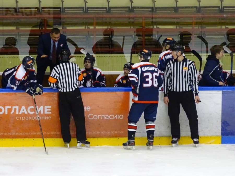 «Кристалл» не забросил шайб «Динамо-Алтаю»