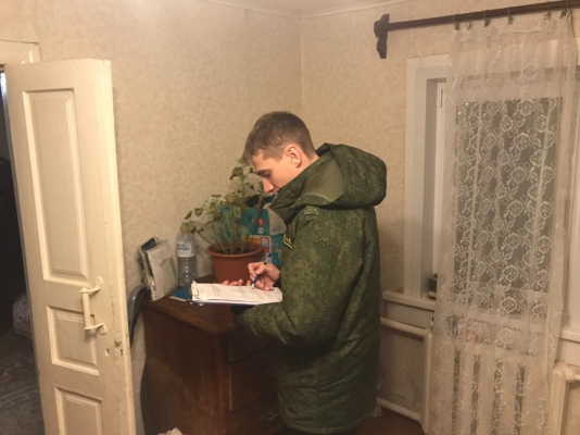 В центре Саратова зверски зарезали девушку и пытались убить мужчину