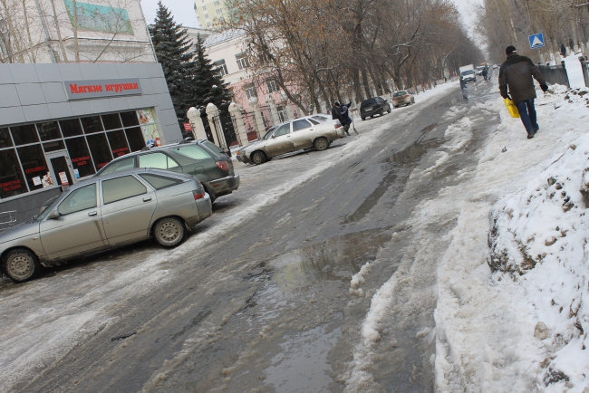 Для ликвидации аварии на 2-й Дачной отключено водоснабжение детсада и домов