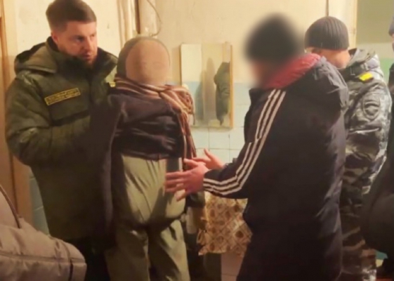 В Энгельсе мужчина убил соседа из-за недовольства громкой музыкой