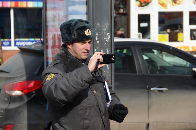 Коммунисты начали «разогревать» Саратов пикетами