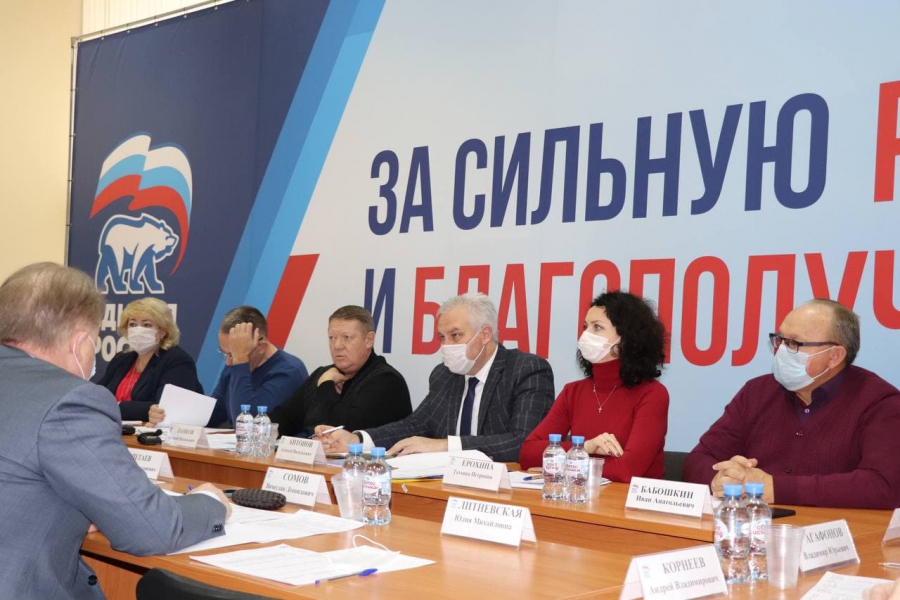 У программы ремонта дорог в селах Саратовской области разные подходы