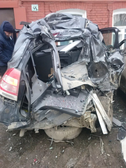 ДТП на Симбирской. Хозяину разрушенного дома помешали разобраться с водителем