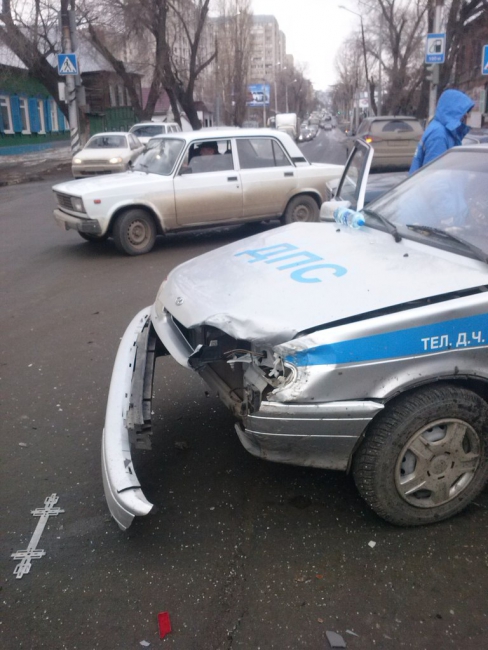 ДТП на Симбирской. Хозяину разрушенного дома помешали разобраться с водителем