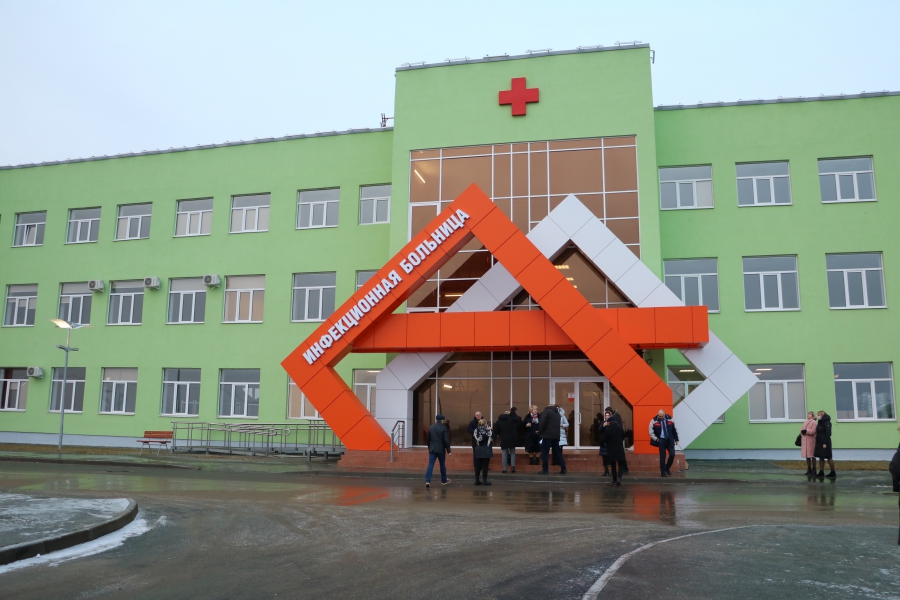 Областные депутаты посчитали новые медицинские центры в Саратове настоящим прорывом для всего региона