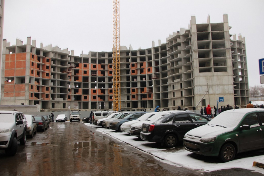 На стройплощадке ЖК «Победа» Радаев и Бусаргин назвали суммы выплат дольщикам