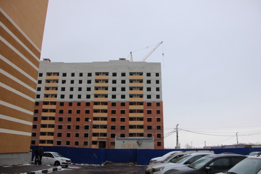 На стройплощадке ЖК «Победа» Радаев и Бусаргин назвали суммы выплат дольщикам