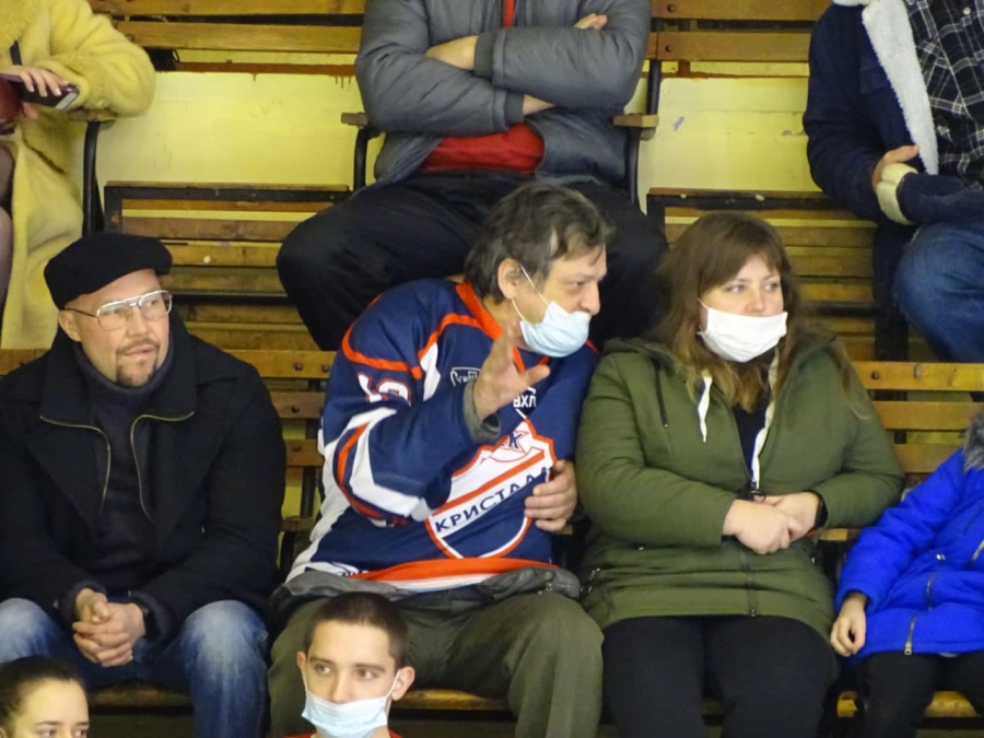 «Кристалл» победно завершил домашнюю часть года