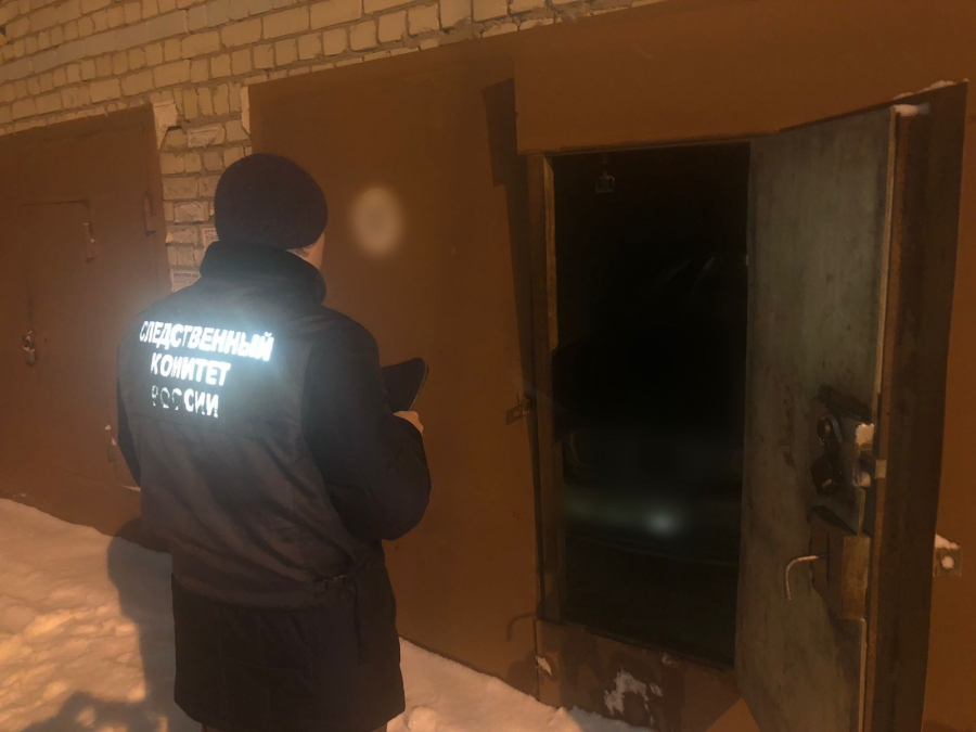 В гараже на Томской мужчина отравился насмерть выхлопными газами