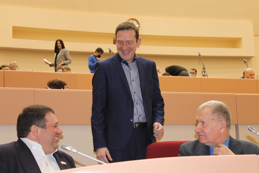 Дефицит бюджета Саратовской области удалось сократить почти на 10 млрд рублей