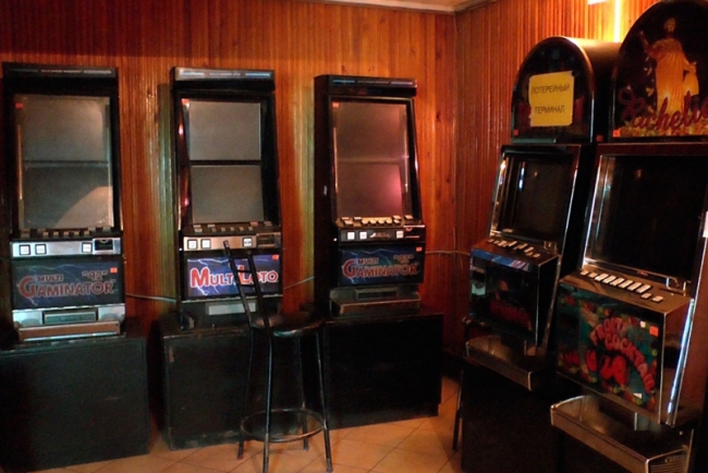 На Провиантской обнаружено казино с 20 игровыми автоматами