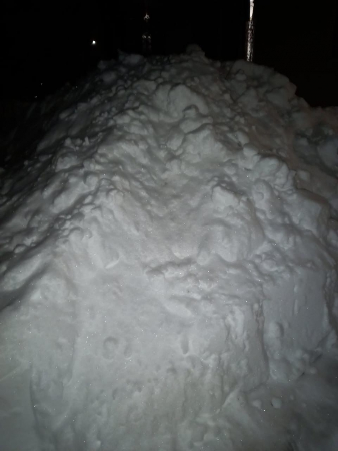 В «КВС» призвали управляющие организации и администрации районов чистить канализационные колодцы от снега