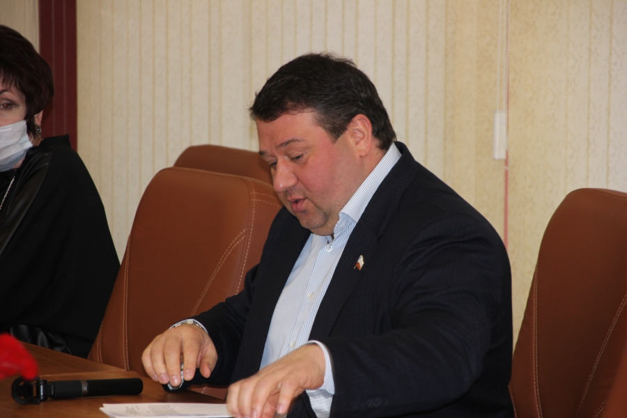 Саратовская облдума рассмотрит вопрос досрочного прекращения депутатских полномочий Бондаренко