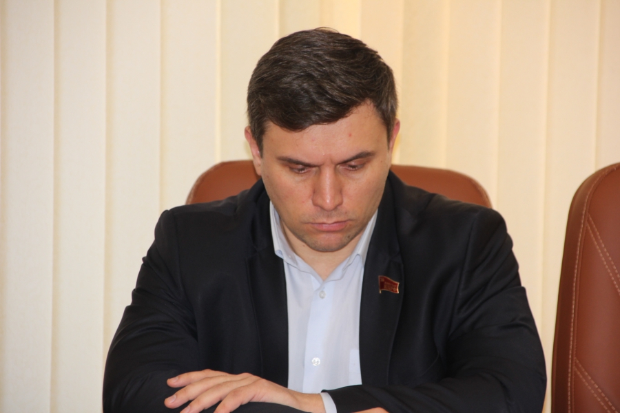 Саратовская облдума рассмотрит вопрос досрочного прекращения депутатских полномочий Бондаренко
