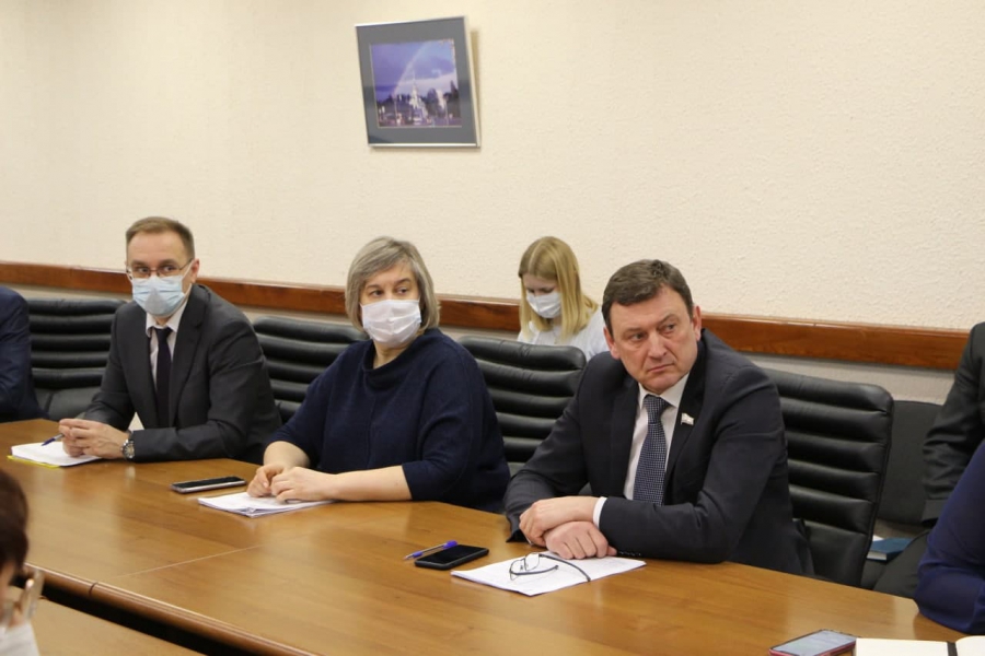 Бусаргин: Цены на продукты и стройматериалы будут проверять ежедневно