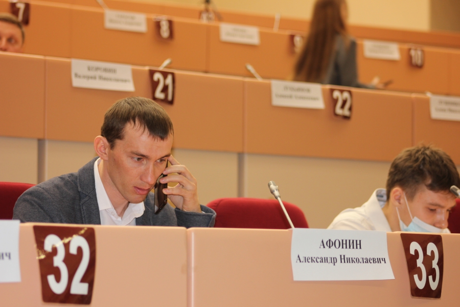 Руководство саратовской облдумы - молодым парламентариям: «Главное - не потерять голову»