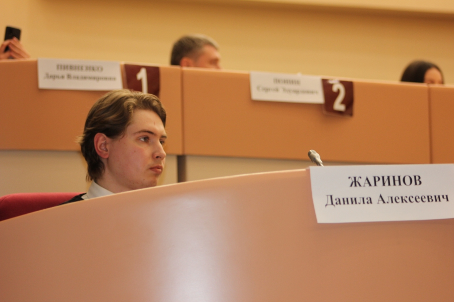 Руководство саратовской облдумы - молодым парламентариям: «Главное - не потерять голову»