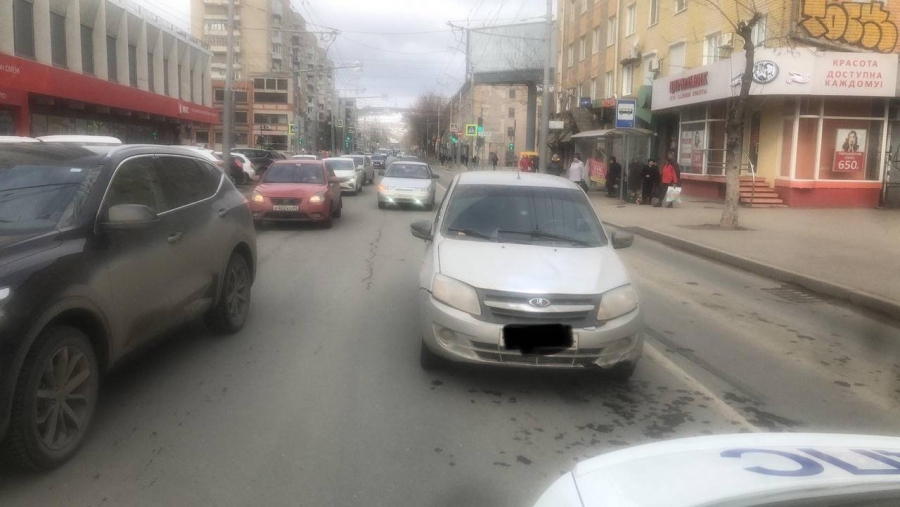 На Московской женщина попала под колеса «Гранты»