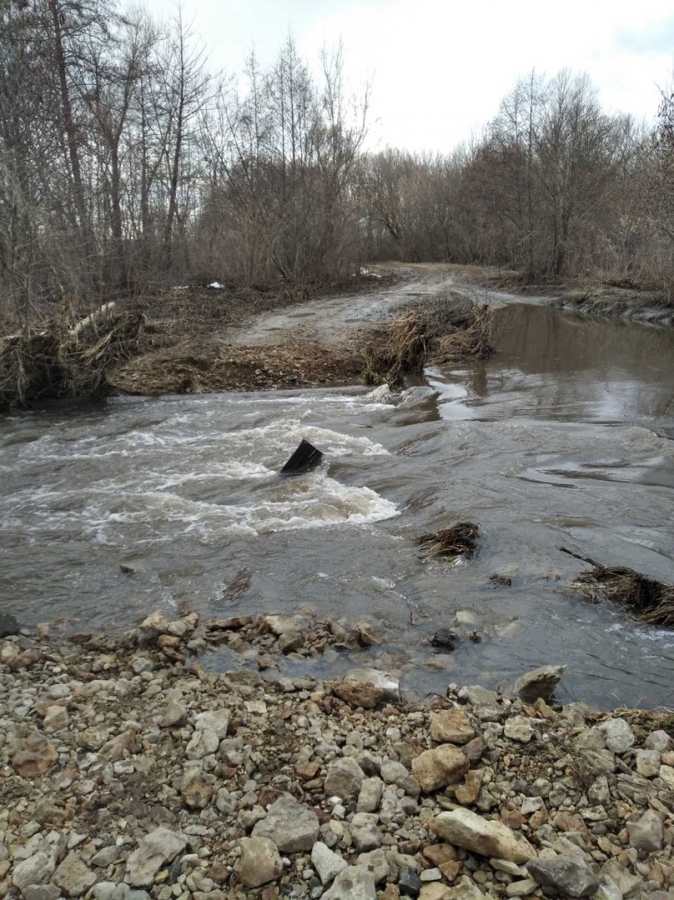 В Константиновке паводок смыл автомобильный мост