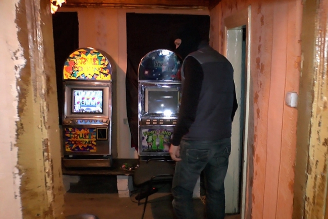 В ветхом доме обнаружили подпольный игорный клуб