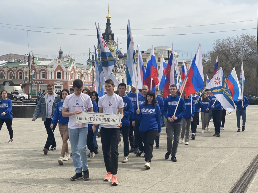 Табличку «Проспект Кирова, 1» торжественно передали в краеведческий музей