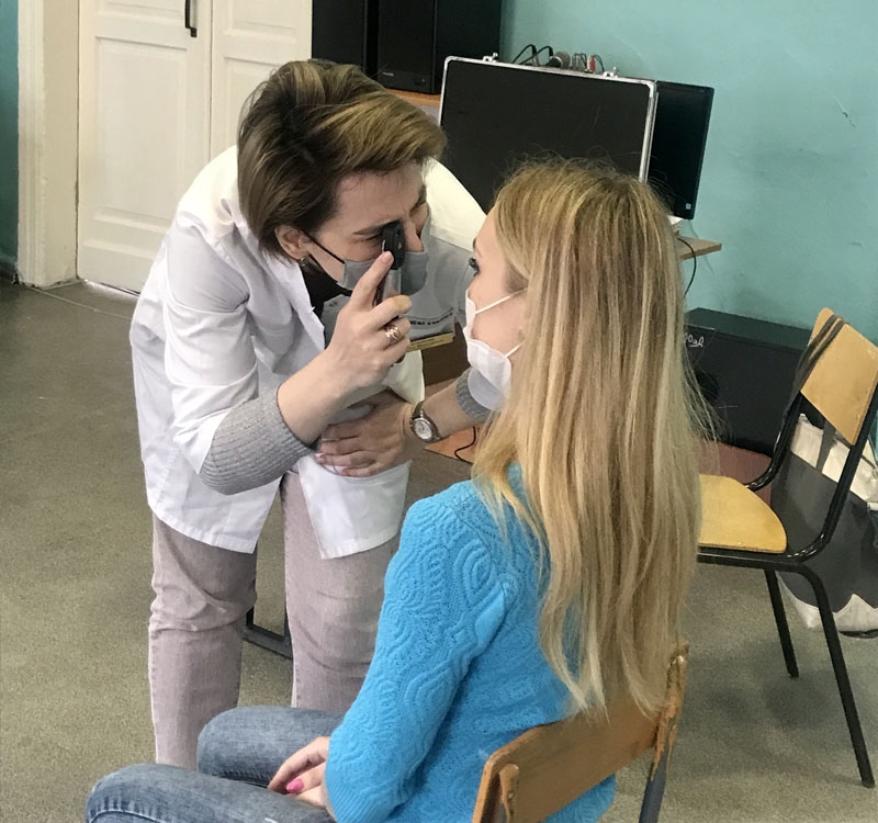 Здоровое будущее: педагоги дополнительного образования прошли медосмотр на рабочем месте