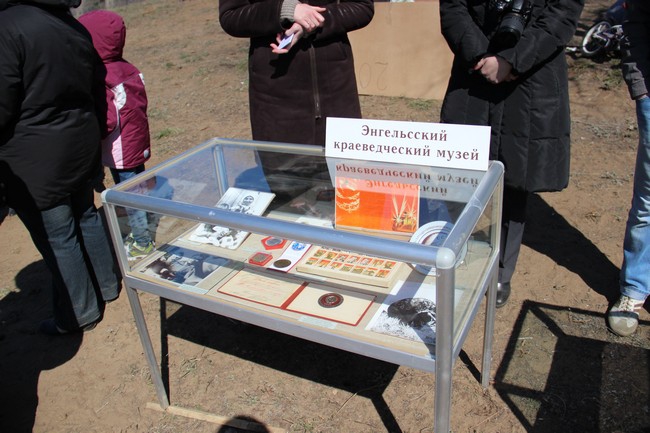 «Русь» исполнила фигуры высшего пилотажа на месте приземления Гагарина