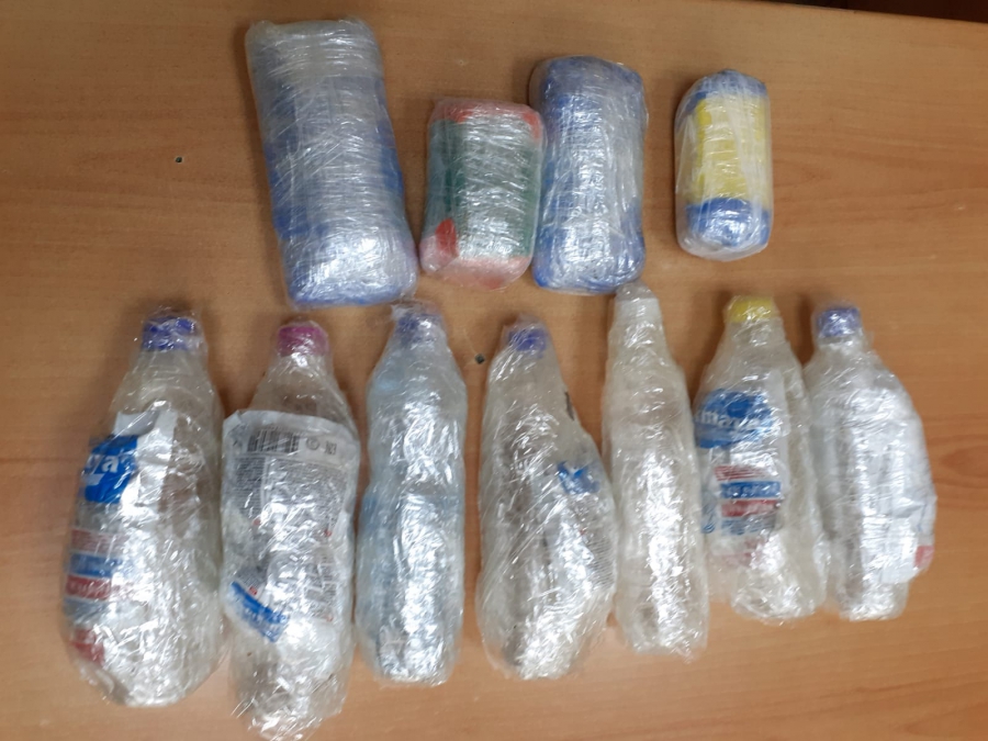 В Пугачеве юный уголовник пытался перебросить в ИК-4 запрещенные предметы