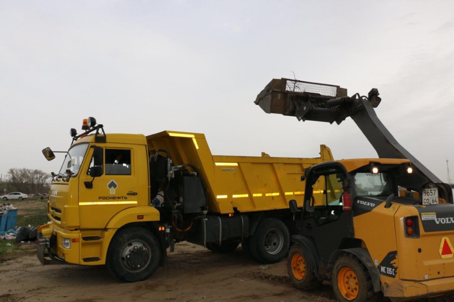 Саратовский НПЗ принял участие в экоакции «Зеленая весна»