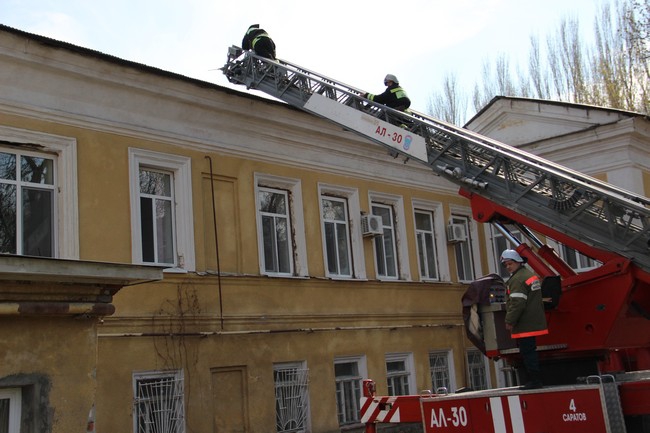 Во 2-й городской больнице проходят пожарно-тактические учения