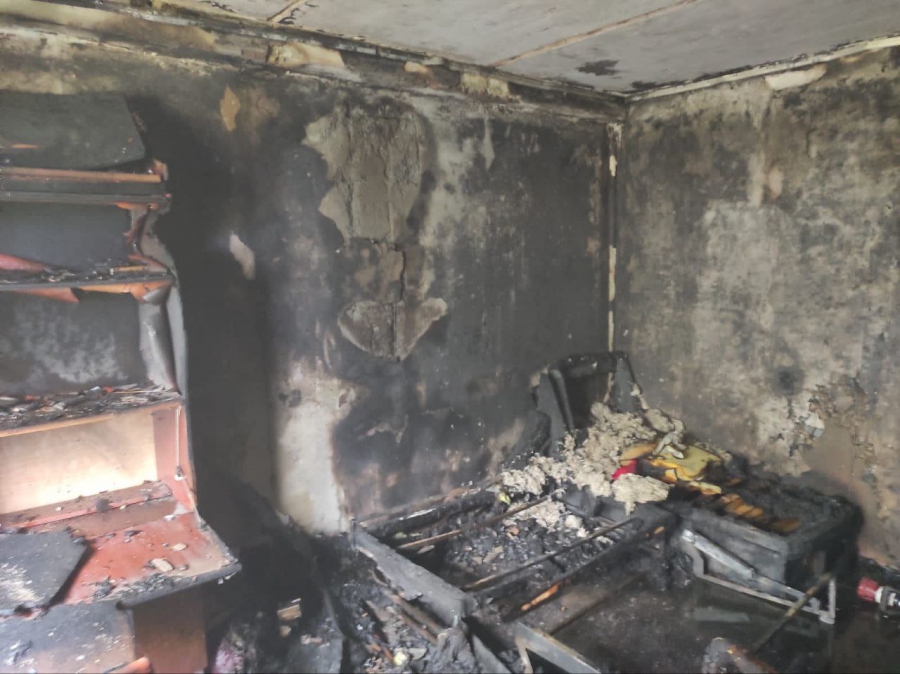 В Энгельсе при тушении пожара в 5-этажке нашли два трупа