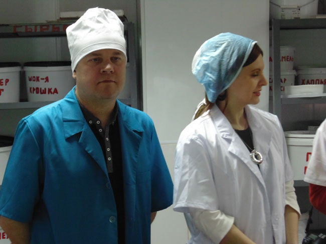 Журналистов Саратова обучили кондитерскому искусству