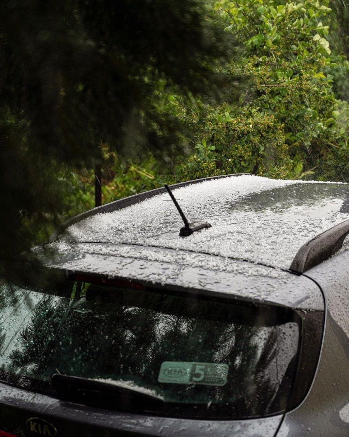 В Саратовской области град побил урожай дачников