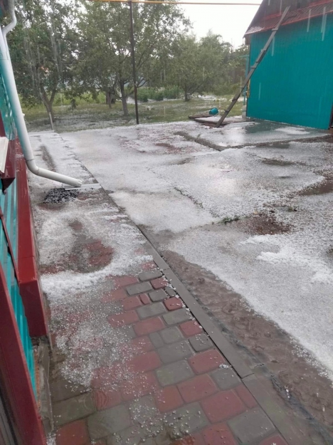 В Саратовской области град побил урожай дачников