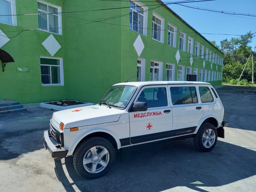Ершовская райбольница получила новый внедорожник