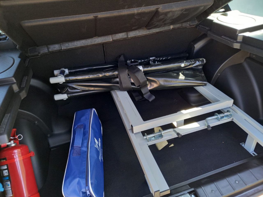 Ершовская райбольница получила новый внедорожник