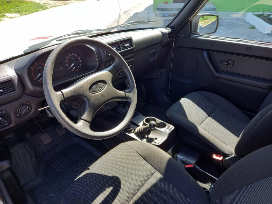 Ершовская райбольница получила новый внедорожник