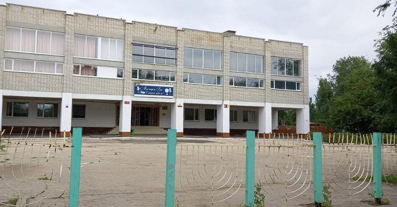 Возле школы в поселке Геофизик установили камеру фиксации нарушений ПДД