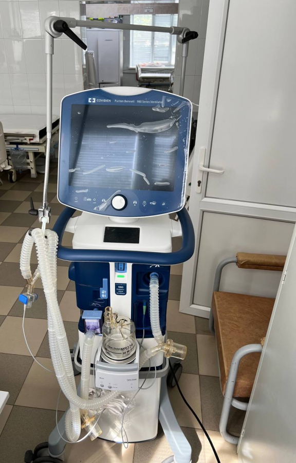 В саратовскую больницу №6 привезли новые аппараты ИВЛ