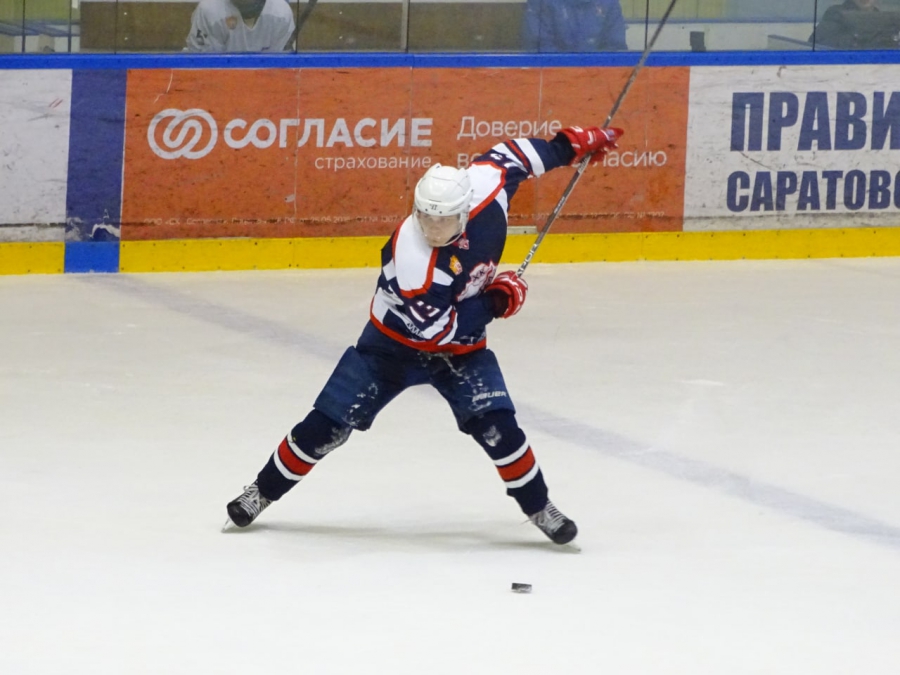 Саратовские хоккеисты победно открыли сезон-2022/23