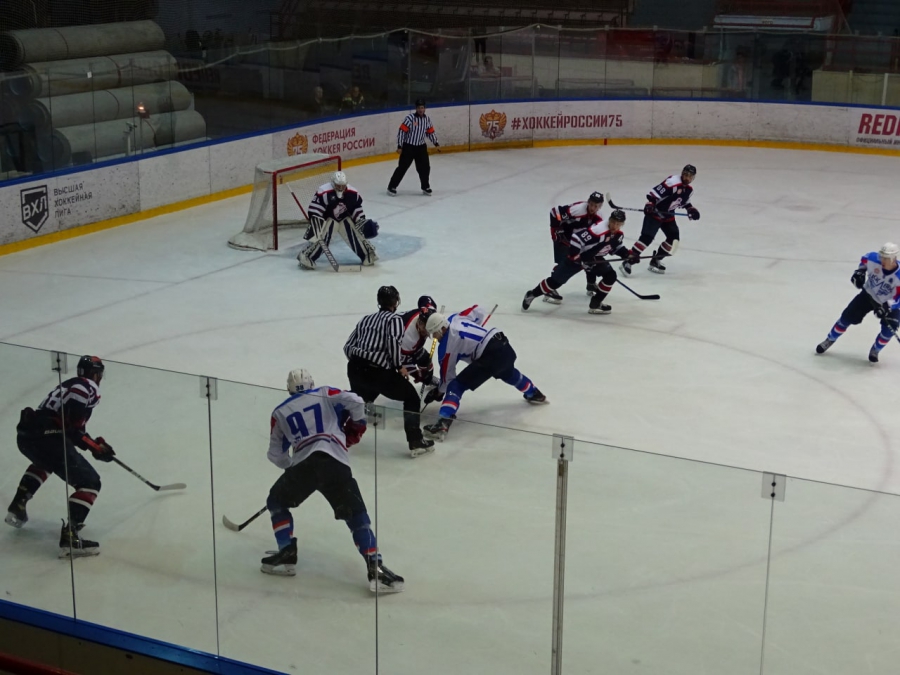 «Кристалл» выиграл первый домашний матч-2022/23