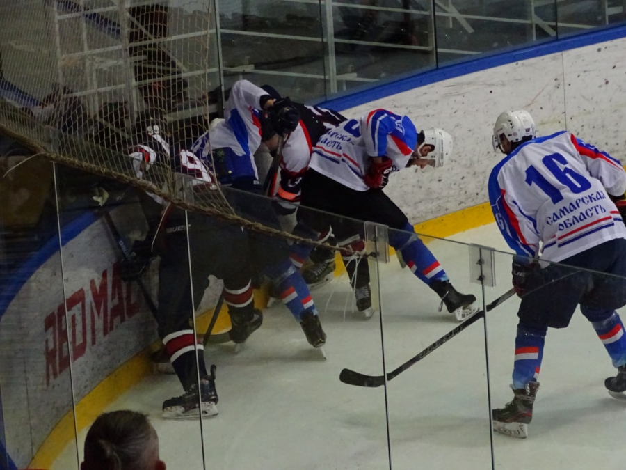 «Кристалл» выиграл первый домашний матч-2022/23