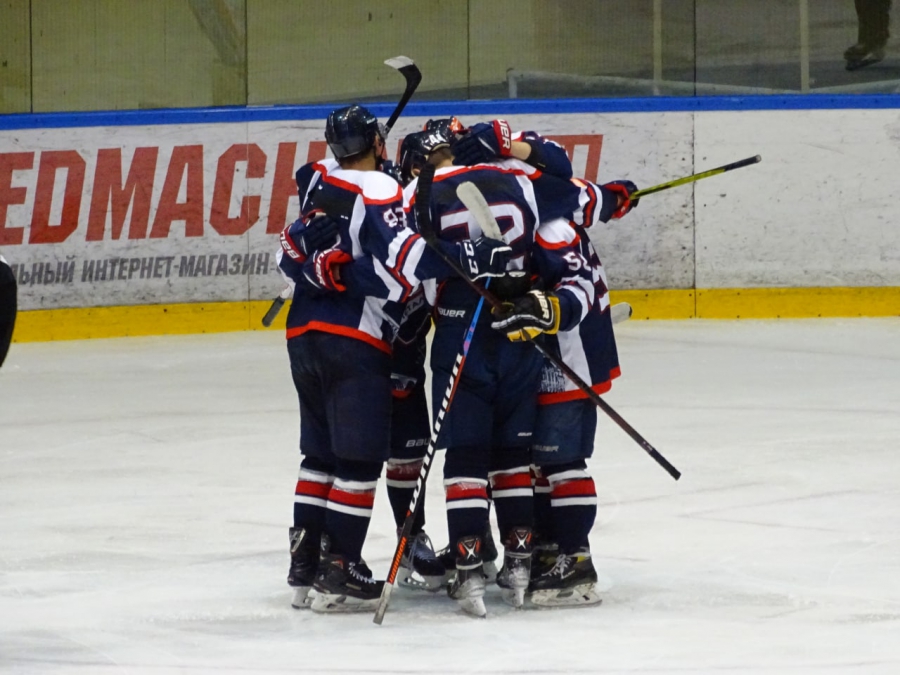 «Кристалл» выиграл первый домашний матч-2022/23