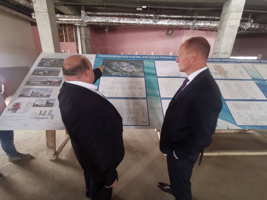 Главный онколог Москвы высоко оценил проект строящегося в Саратове диспансера