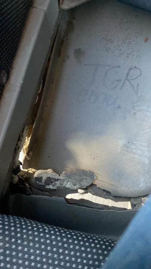 Саратовцы пожаловались на дырявый пол в маршрутке №45