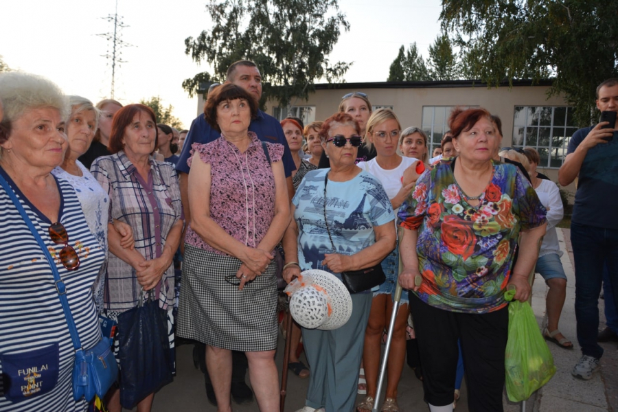 Жители Приволжского попросили главу района Плеханова построить школу искусств