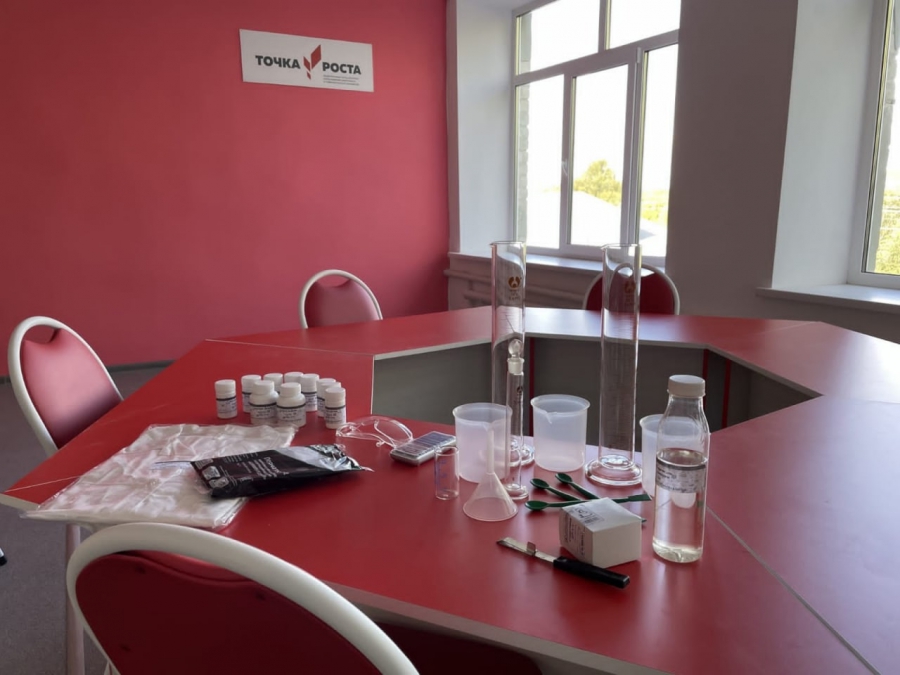 В сельских школах Саратовской области открыли 66 центров образования